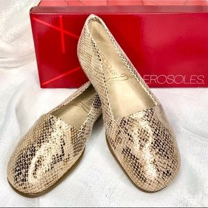 AEROSOLES SUEDE LOAFERS